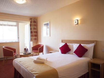 ANTOINETTE HOTEL KINGSTON KINGSTON UPON THAMES