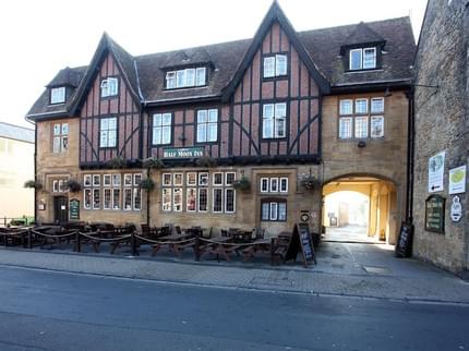 HALF MOON BY MARSTONS INNS ADBER SHERBORNE