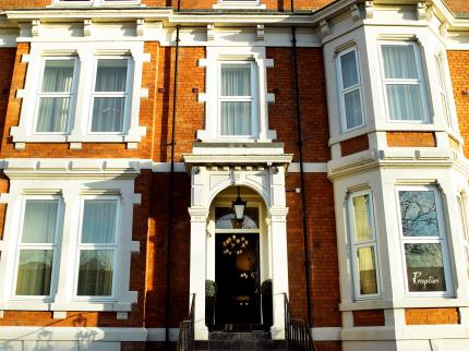 KENSINGTON HOUSE APARTHOTEL HEATON NEWCASTLE UPON TYNE