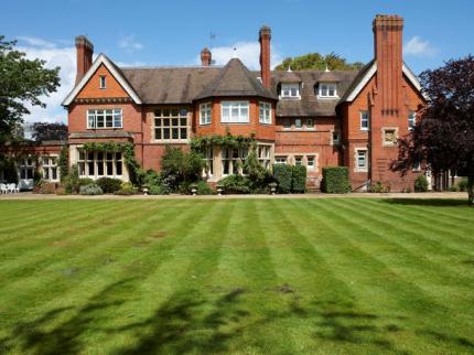 CANTLEY HOUSE HOTEL A BESPOKE HOTEL FINCHAMPSTEAD WOKINGHAM