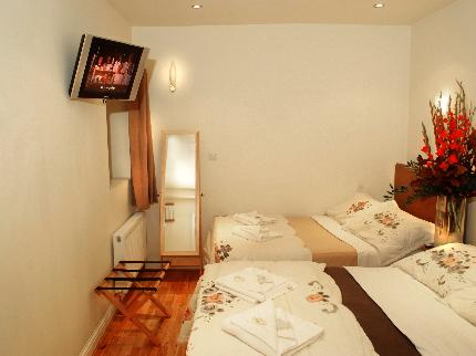 NOTTING HILL GATE HOTEL BAYSWATER LONDON