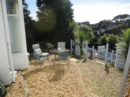 WAVES IN BOURNEMOUTH