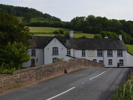 BELL AT SKENFRITH ABERGAVENNY