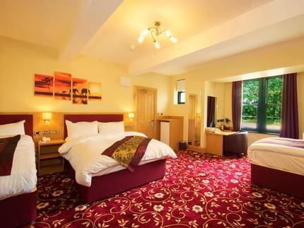 EDGERTON HOTEL HUDDERSFIELD