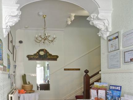 QUEEN VICTORIA HOTEL COMMON EDGE BLACKPOOL