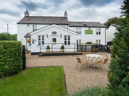 MIDDLE HOLLY COTTAGE BARTON PRESTON