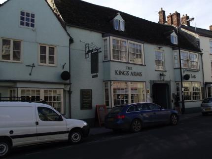 KINGS ARMS HOTEL BROKENBOROUGH MALMESBURY