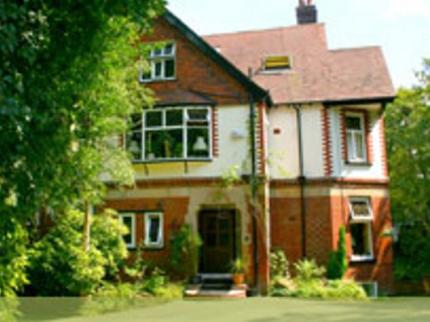OAKFIELD LODGE BREDBURY STOCKPORT