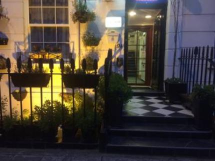 SURTEES HOTEL BELGRAVIA LONDON