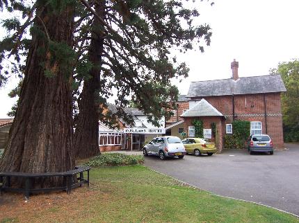 ROSELAWN HOTEL READING