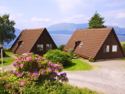 LOCH LINNHE WATERFRONT LODGES ARDTUR FORT WILLIAM