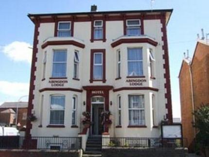 ABINGDON LODGE BINSTEAD RYDE