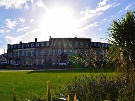 NORTH EUSTON HOTEL FLEETWOOD