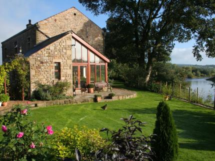 RIVERSIDE BARN GUEST HOUSE BARTON PRESTON