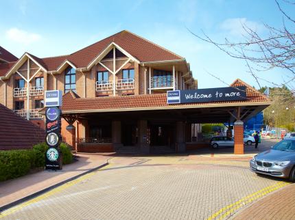 VILLAGE HOTEL SWINDON LYDIARD MILLICENT SWINDON