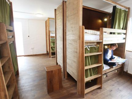 HILLSPRING LODGE CHILDS HILL LONDON