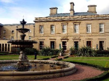 OULTON HALL GREAT PRESTON LEEDS