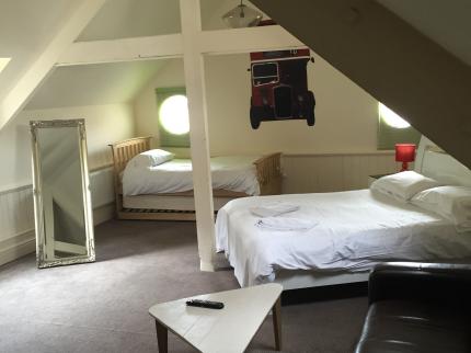 DORRINGTON HOTEL BARR HALL HALSTEAD