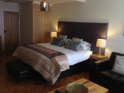 COACH HOUSE ASTON HAWARDEN