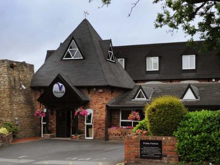 VILLAGE HOTEL MANCHESTER HYDE BROADBOTTOM HYDE
