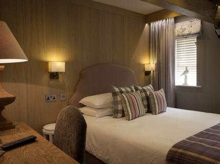 QUEENS HEAD INN RESTAURANT AMBLESIDE HAWKSHEAD