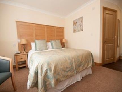 CHETWYNDE HOTEL DENDRON BARROW IN FURNESS