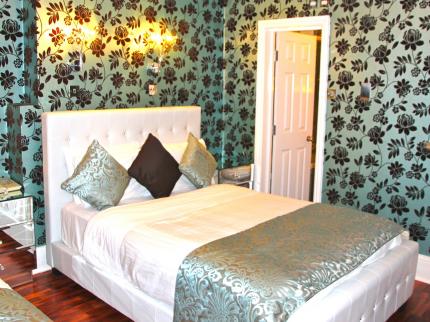 CROMPTON GUEST HOUSE HOUNSLOW