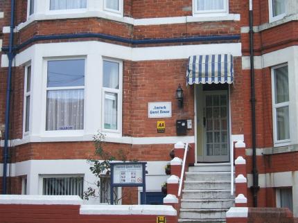 AMROCK GUEST HOUSE EAST AYTON SCARBOROUGH