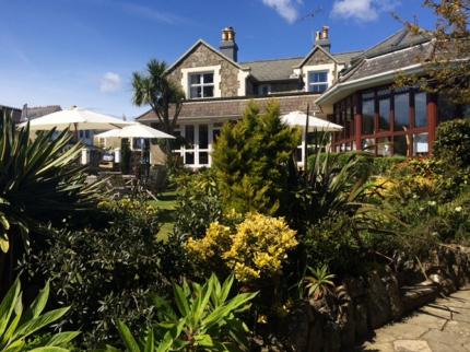 FERNBANK LUCCOMBE VILLAGE SHANKLIN