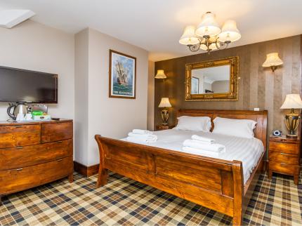 MAYFLOWER BAR EATERY AND BOUTIQUE INN AUSTERFIELD DONCASTER