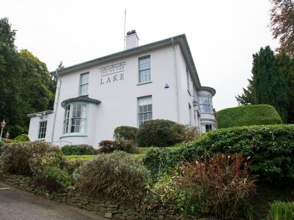 INNKEEPER S LODGE GODALMING BUSBRIDGE GODALMING