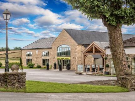 PEAK EDGE HOTEL AT RED LION ASHOVER PEAK DISTRICT