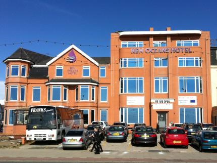 NEW OCEANS HOTEL BLACKPOOL