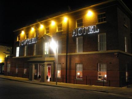 LOWTHER HOTEL ADLINGFLEET GOOLE