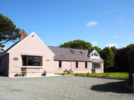 FIELDS LODGE BED BREAKFAST BURTON MILFORD HAVEN