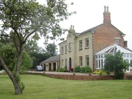 WOODLEYS FARMHOUSE ASPLEY GUISE MILTON KEYNES