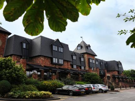 VILLAGE HOTEL WARRINGTON MARTINSCROFT WARRINGTON
