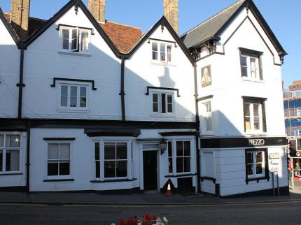 GEORGE HOTEL BERDEN BISHOPS STORTFORD