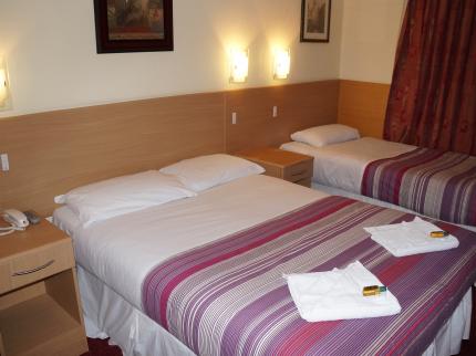 LONDON GUEST HOUSE ACTON LONDON