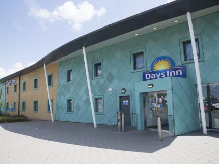 DAYS INN COBHAM COBHAM