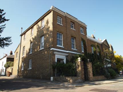 Number One Port Hill&nbsp;| Bengeo&nbsp;| Hertfordshire&nbsp;| 