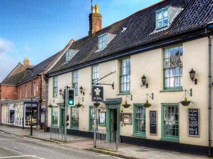 FEATHERS HOTEL BACONSTHORPE HOLT