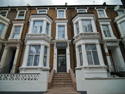 COMFOTEL BLU BARONS COURT LONDON