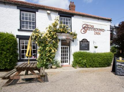 GREYHOUND INN AGGLETHORPE BEDALE