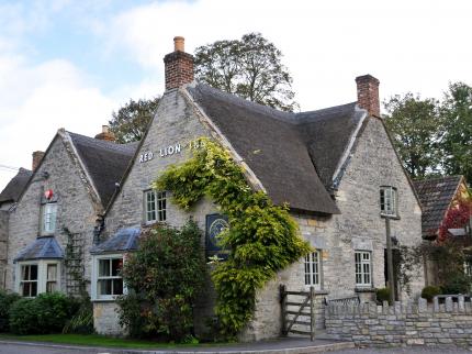 RED LION INN BABCARY