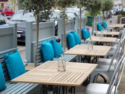 SHEEP ON SHEEP STREET ALDSWORTH STOW ON WOLD