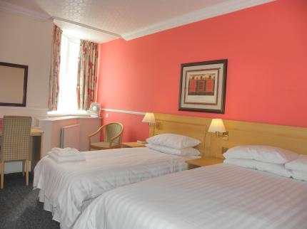 CHEQUERS PLAZA HOTEL BISPHAM BLACKPOOL