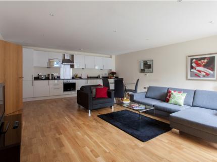 LANTERN S COURT SERVICED APARTMENT ALL SAINTS LONDON