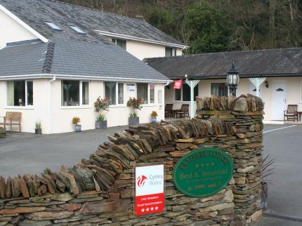 ESTUARY LODGE BED BREAKFAST TALSARNAU