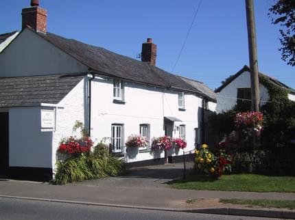 TREGENVER BED BREAKFAST BUDE